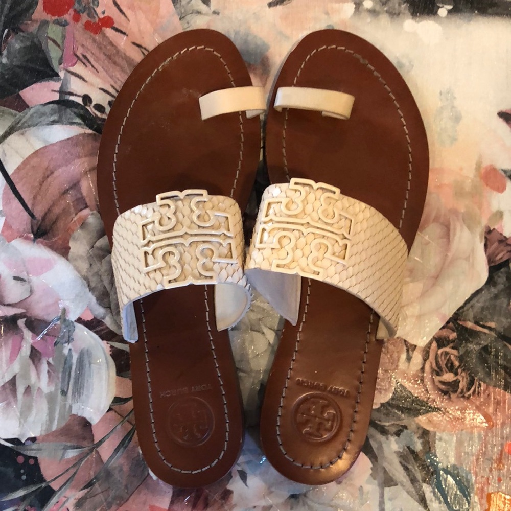 🌟CC Sale🌟Amazing Tory Burch Sandals